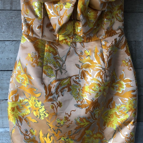 Opulent Brocade Ruffle statement cocktail dress - Picture 6 of 16